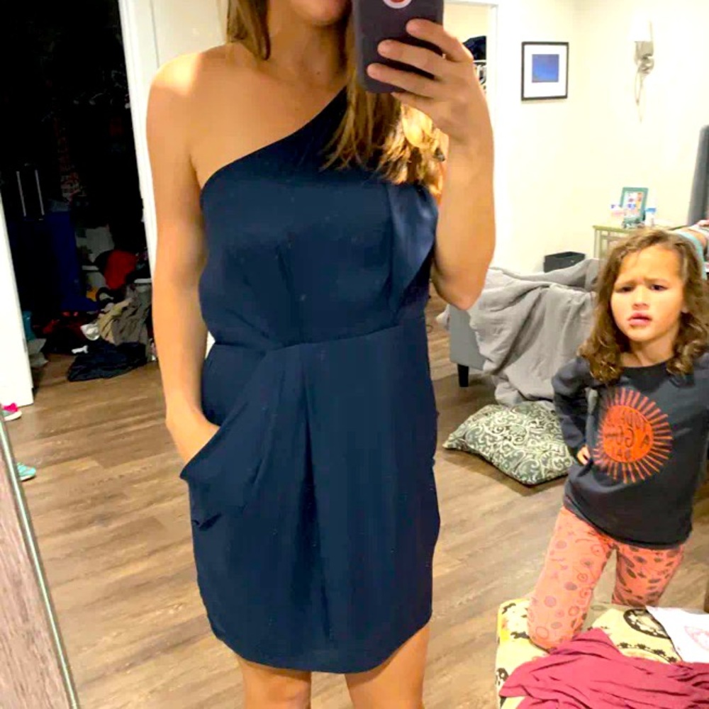 BCBGeneration navy one shoulder dress Size M (EUC)